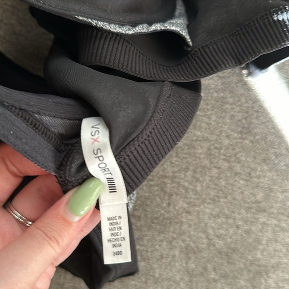 VSX Bombshell Sports Bra - Grey/Black with Front Zip - Picture 6 of 6